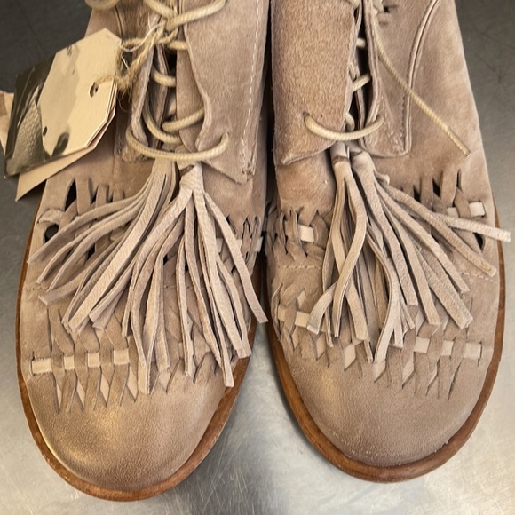 AS98 “ZURI” dusty gray leather. New in box and/or with tags. - Picture 5 of 8